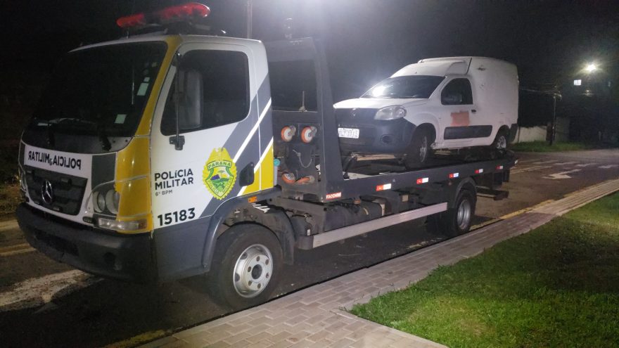 Fiorino com registro de furto é recuperada no São Cristóvão