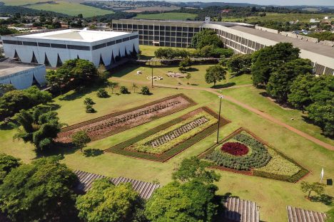 Unioeste realiza Aulão de revisão para o vestibular neste sábado Imagem referente a Unioeste realiza Aulão de revisão para o vestibular neste sábado