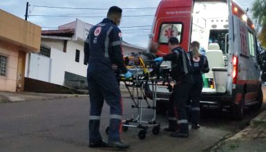 Imagem referente a Em surto psicótico, jovem mobiliza Samu e GM após subir no telhado de sua casa no Jardim Novo Milênio