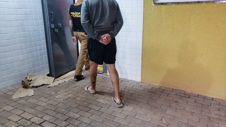 Namorados brigam por causa de celular e caso vai parar na Delegacia