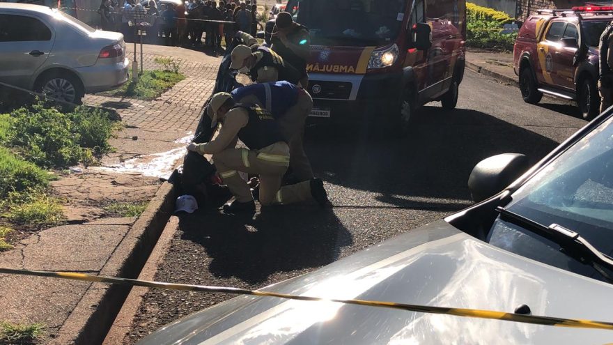 Homem morre após ser baleado na Rua São Roque no Bairro Periolo