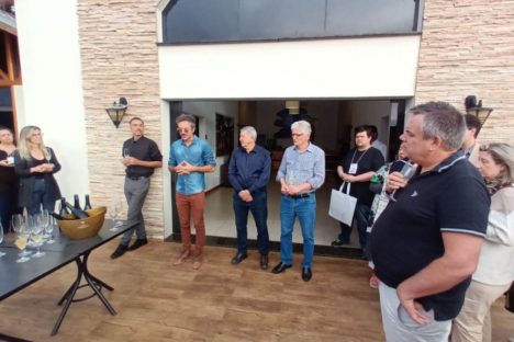 Revitalização da vitivinicultura paranaense é ressaltada em evento internacional