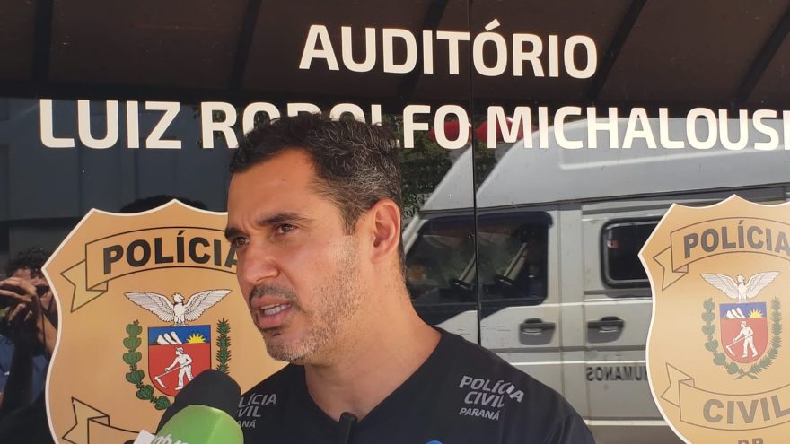 Homem que morreu na Rua São Roque foi pego desprevenido e crime tem características de execução