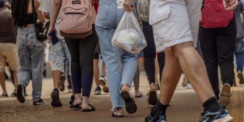 Imagem referente a População em situação de rua é tema de redação da reaplicação do Enem