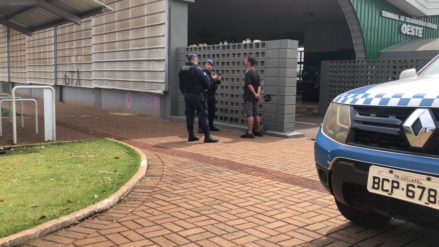 Guarda Municipal realiza ação de abordagens no Terminal Oeste