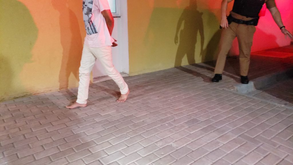 Homem vai preso por descumprir medida protetiva e ameaçar mulher no Conjunto Riviera