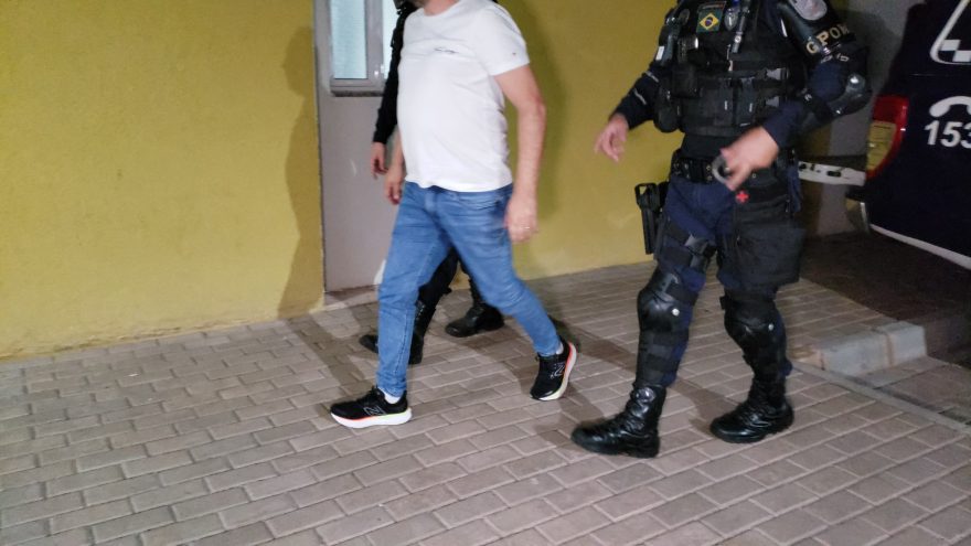 Mais de 10 motoristas são conduzidos à delegacia em Blitz da Transitar