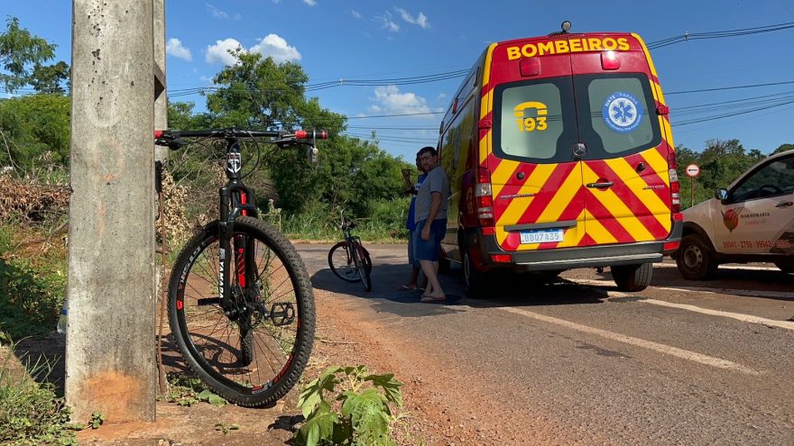 Jovem de 21 anos é socorrido após acidente no Santa Cruz