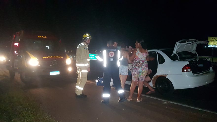 Colisão frontal na rodovia BR-277 mobilizada equipes do Corpo de Bombeiros