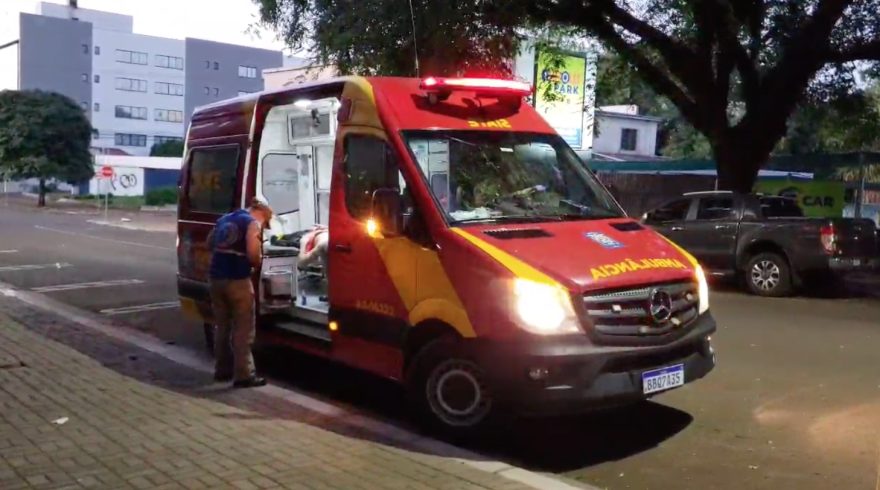 Homem de 22 anos é encontrado ferido no Centro de Cascavel