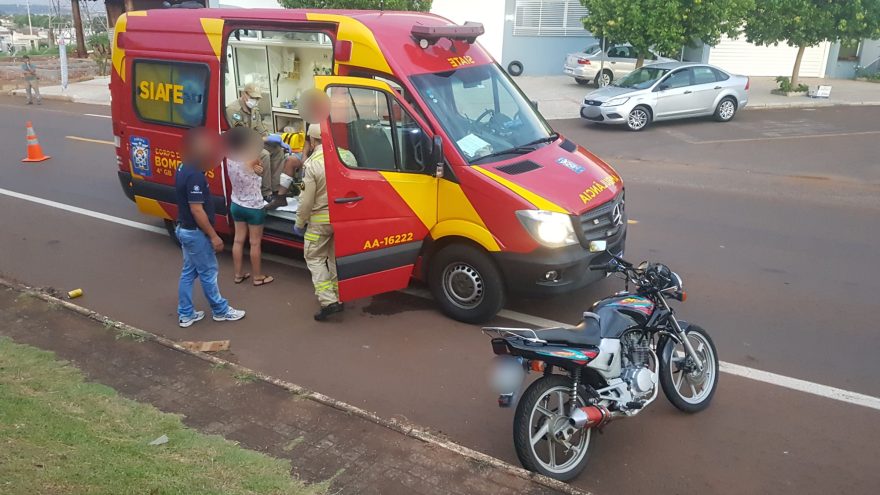 Motociclista fica ferido em acidente na Rua Rio da Paz