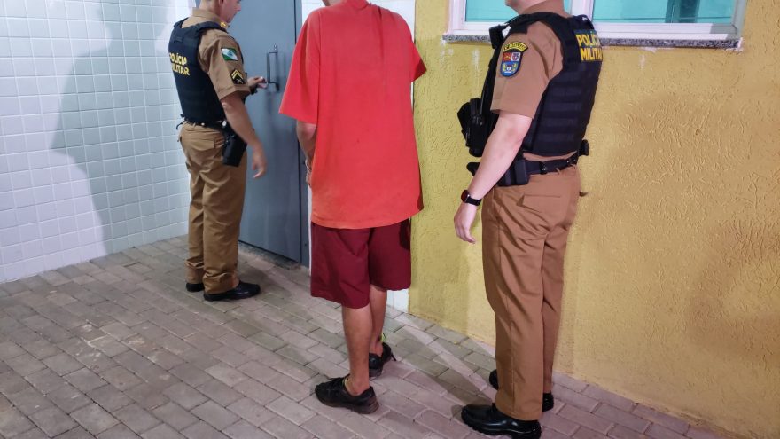 Homem é preso após tentativa de roubo no Periolo
