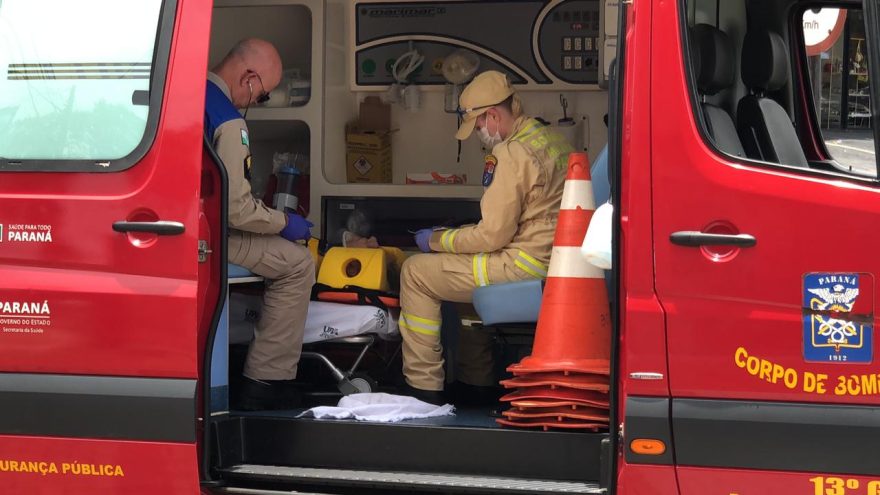 Idoso de 73 anos sofre queda em apartamento e é socorrido pelo Siate