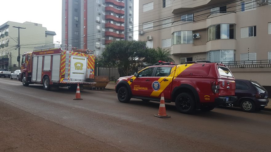 Bombeiros são acionados para verificar vazamento de gás em prédio na Rua Marechal Cândido Rondon