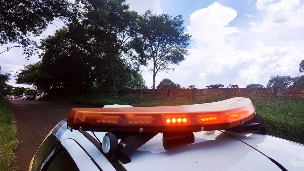 Venezuelano é preso suspeito de agredir a mulher em ponto de ônibus