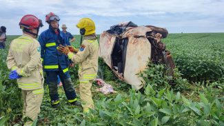 Acidente com morte é registrado na PR-486; capotamento ocorreu na madrugada e carro só foi encontrado nesta manhã Acidente com morte é registrado na PR-486; capotamento ocorreu na madrugada e carro só foi encontrado nesta manhã
