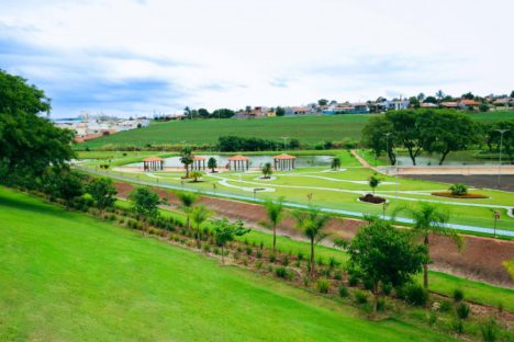Após investimento de R$ 1,2 milhão, Estado entrega parque urbano a Andirá