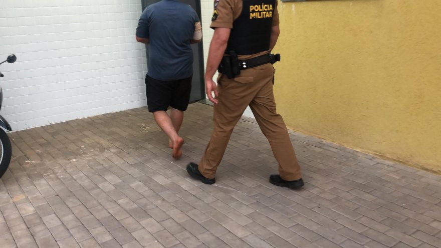 Jovem faz “randandan” de moto, foge, cai e acaba preso em Santa Tereza
