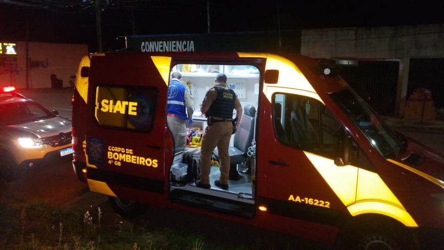 Ciclista fica ferido em acidente de trânsito na Rua Ipanema