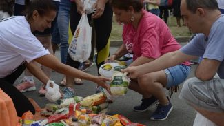 Natal sem Fome distribui 2 mil toneladas de alimentos em todo o país