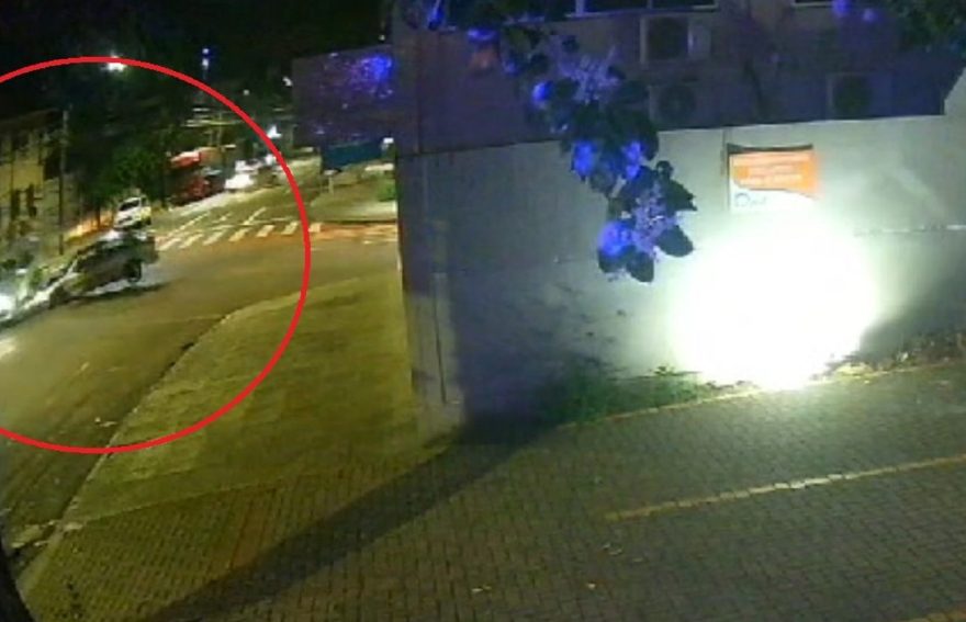 Câmera flagra batida que deixou SW4 capotada no centro de Cascavel