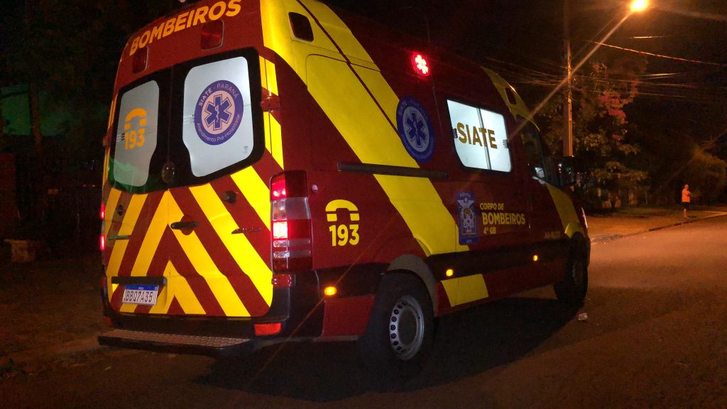 Trabalhador da coleta fere a cabeça no caminhão de lixo em Cascavel