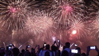 Médicos alertam sobre riscos do manuseio de fogos de artifício