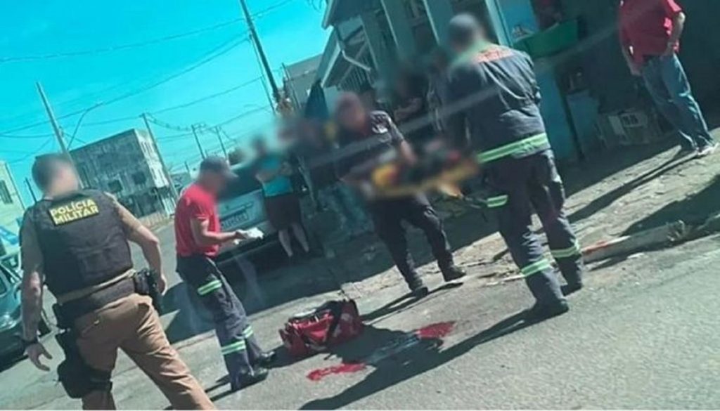 Morador de rua é morto com oito facadas em Pinhão