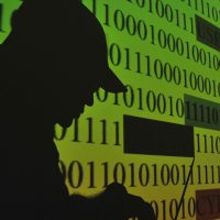 Operação investiga suspeitos de extorsão via internet Imagem referente a Operação investiga suspeitos de extorsão via internet