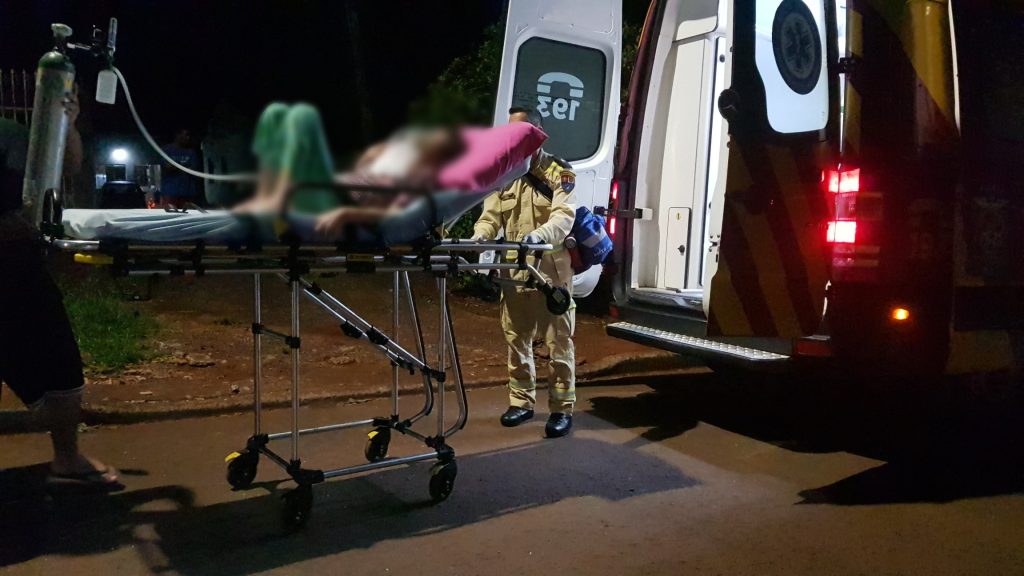 Idosa de 68 anos fere a cabeça ao sofrer queda no bairro Santa Cruz