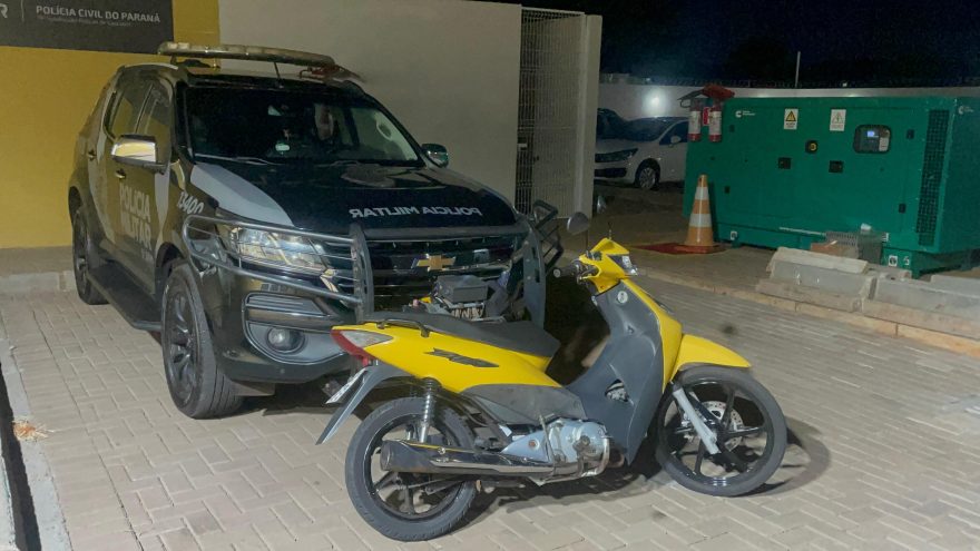 Mulher que comprou moto furtada é presa pelo Choque