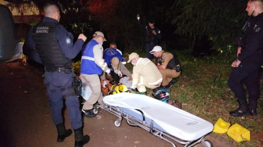 Acidente no Country deixa motociclistas em estado grave