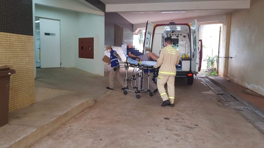 Idoso passa mal e sofre queda no Bairro Esmeralda