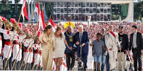 Relembre 2023 em 60 imagens de fatos marcantes Imagem referente a Relembre 2023 em 60 imagens de fatos marcantes