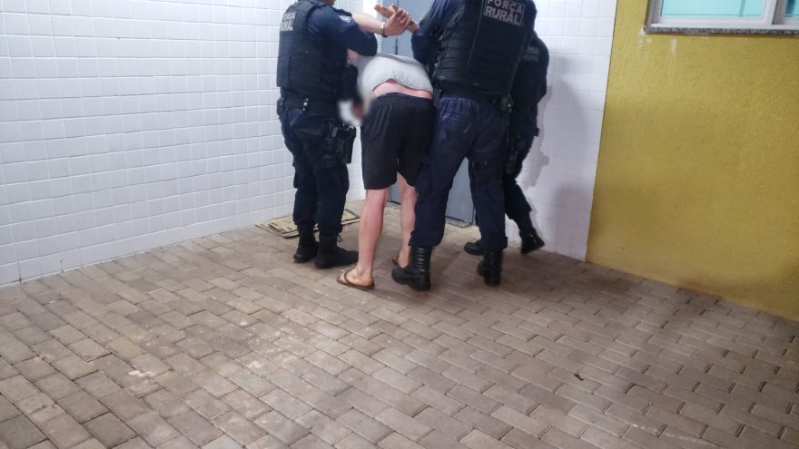 Homem é preso na Comunidade São Francisco após xingar guardas municipais