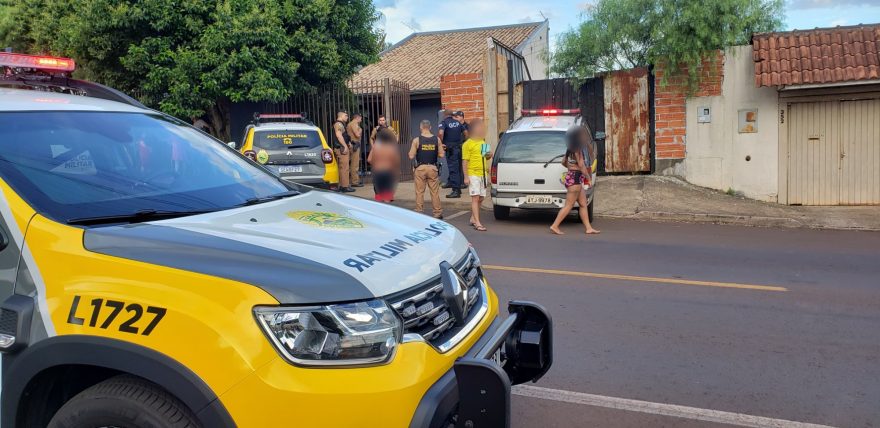 Treta de casal: Homens brigam com faca e PM é acionada para acalmar ânimos dos namorados