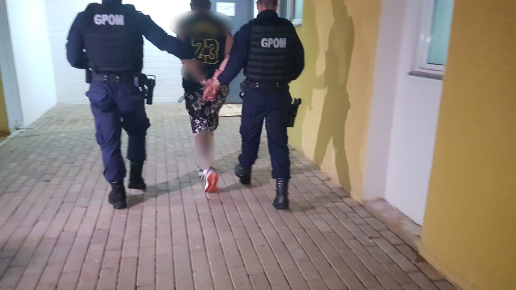 Homem é detido com pedra de crack no Centro de Cascavel