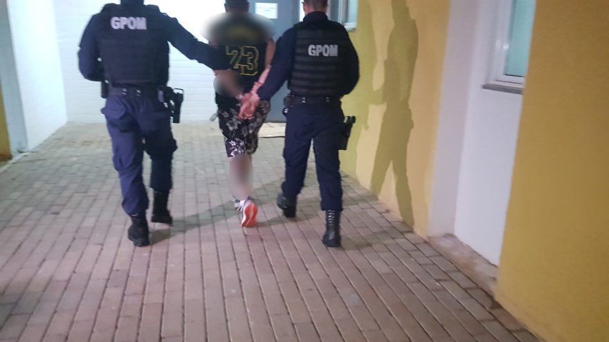Homem é detido com pedra de crack no Centro de Cascavel