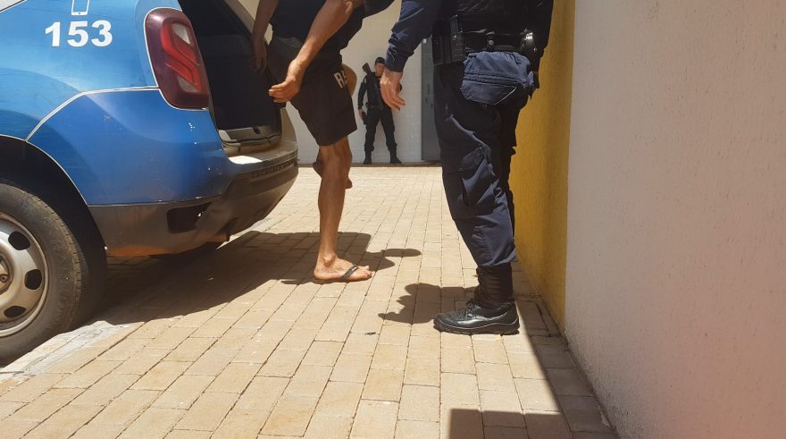 Devendo quase R$ 50 mil em pensão alimentícia, Pai é preso no Sanga Funda