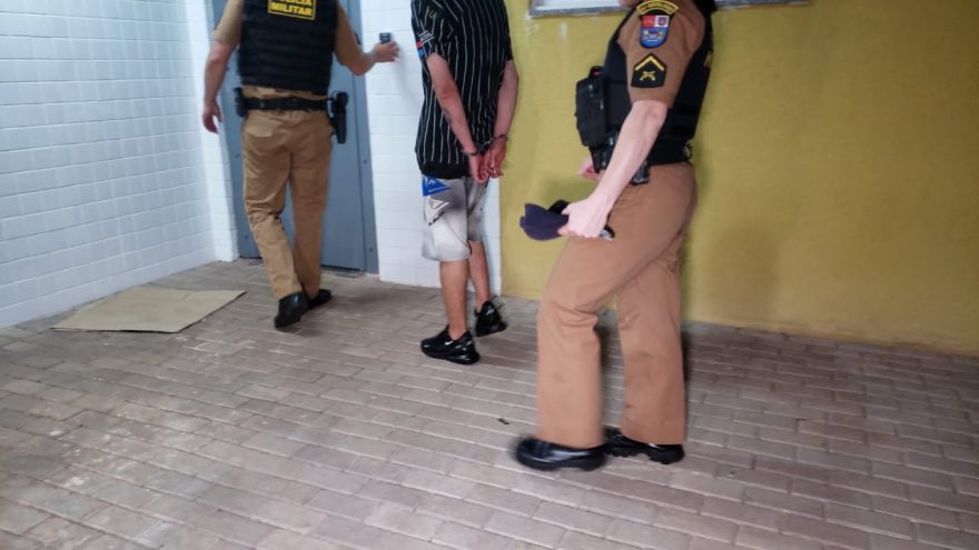 Jovem é preso após fugir de abordagem policial