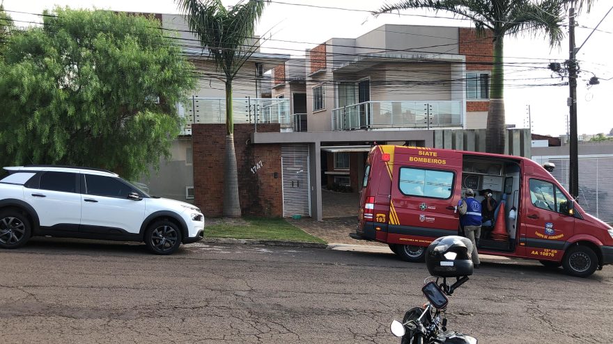 Motociclista fica ferido em acidente na Rua Curitiba