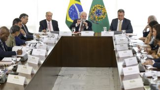 Lula defende uso do poder da máquina pública contra garimpo ilegal