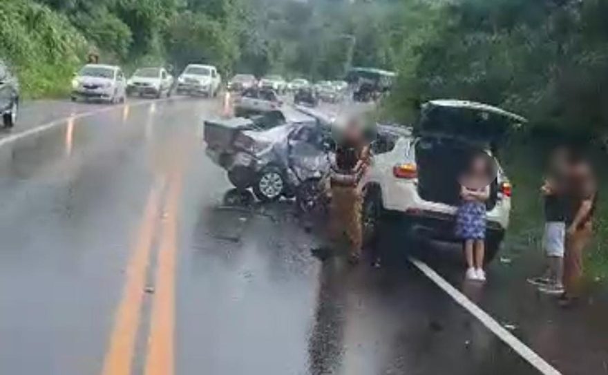 Acidente deixa um morto e três feridos na BR-277 em Céu Azul; veja vídeo