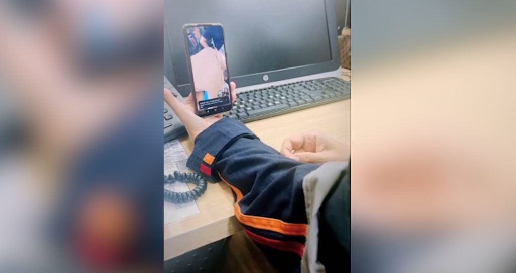 Bebê engasga com salsicha e é salvo com auxílio de vídeo chamada