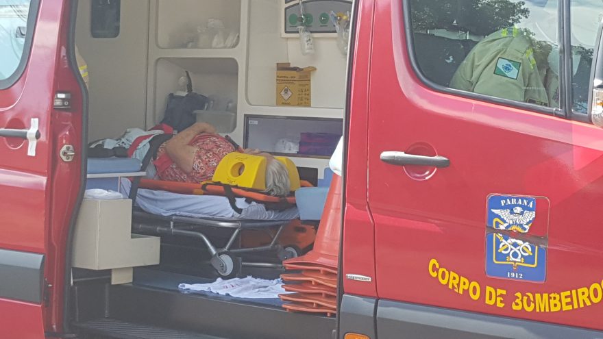 Idosa fratura o fêmur ao cair dentro de casa no Bairro Nova Cidade