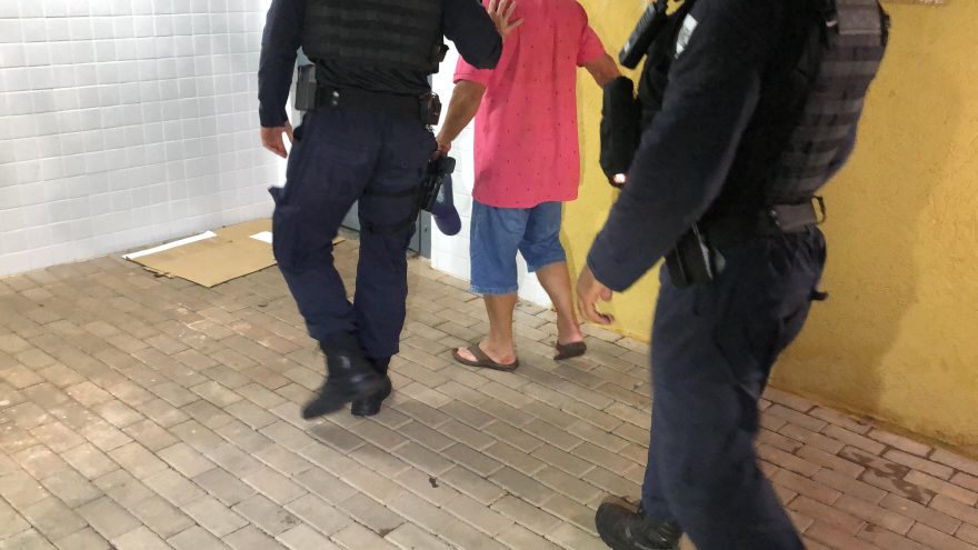 Com 1,25 mg/L, homem é preso por embriaguez ao volante