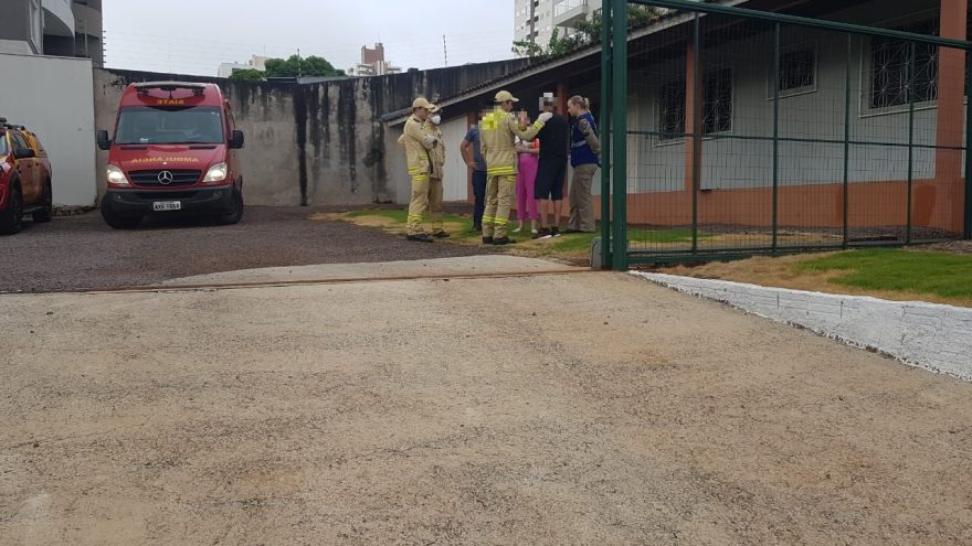 Homem é encontrado morto em banheiro de residência no Centro