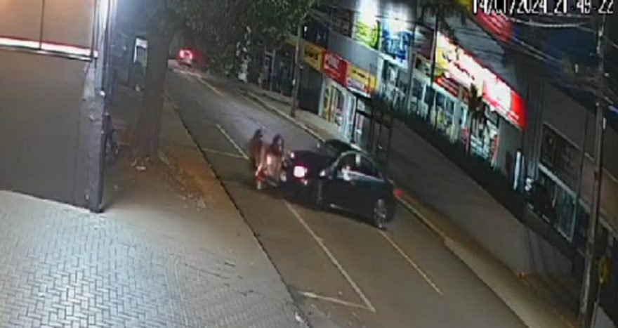 Câmera flagra motorista fugindo após acidente na Rua Europa