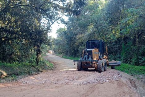 Estado investe R$ 20 milhões para conservar vias rurais na RMC, Campos Gerais e Centro-Sul