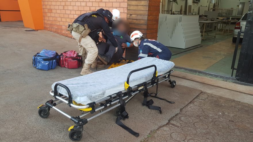 Acidente de trânsito entre motos deixa homem ferido no Viaduto do XIV de Novembro